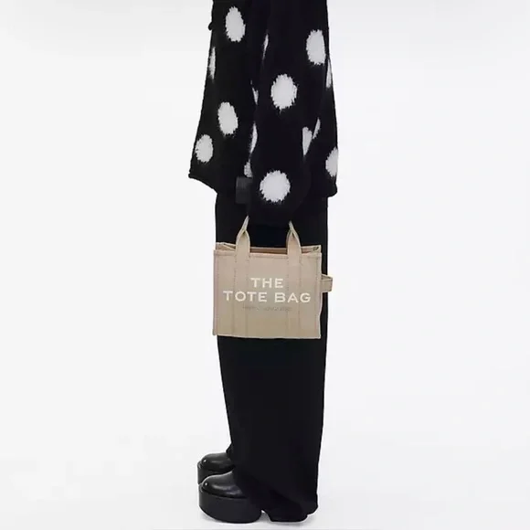 Marc Jacobs Canvas The Tote Bag - Medium - Picture 4 of 17